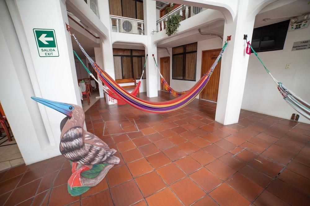 Hotel Red Booby Puerto Ayora  Eksteriør billede